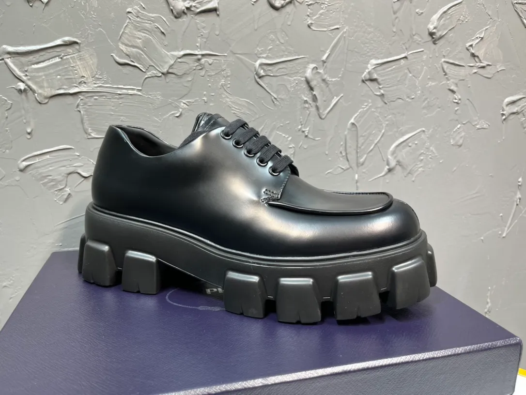Men's shoes 💰780💰 🔥🔥🔥Upgraded version 2025 new prada Prada lace-up derby shoes l round-toe spliced ​​loafers, developed one-to-one with the original version, one-to-one private molding of the outsole, the fabric is made of imported open-edge beads, lining cowhide, foot-pad cowhide, sole height 5cm, outsole original rubber foam sole, code number 39-46